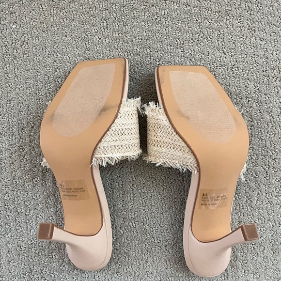 Lemonade Nude Heels | Size 8.5 - Picture 3 of 5